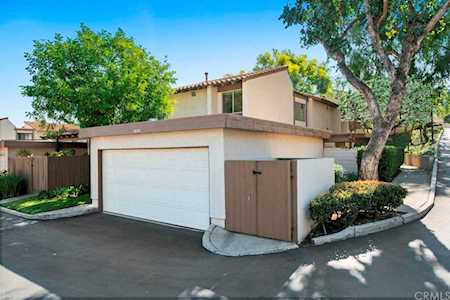 5626 E Avenida De Vinedos Anaheim Hills, CA 92807