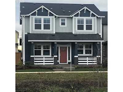 7031 SE Horntail Ln Hillsboro, OR 97123