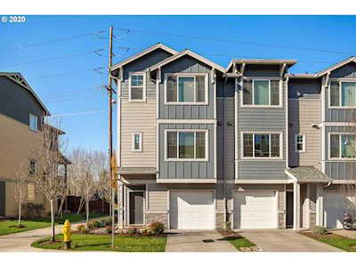 157 NE 78th Ave Hillsboro, OR 97006