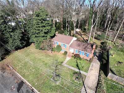 633 Shawnee Dr Charlotte, NC 28209