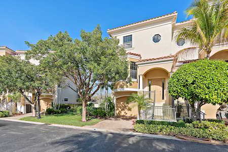 301 Del Sol Circle Tequesta, FL 33469