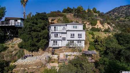 2901 Greenwich Road Glendale, CA 91206