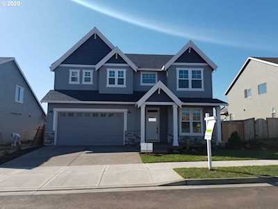 12117 Tolstrup Dr Oregon City, OR 97045