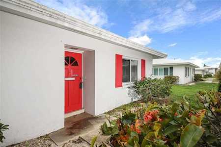 4152 Roxane Boulevard Sarasota, FL 34235