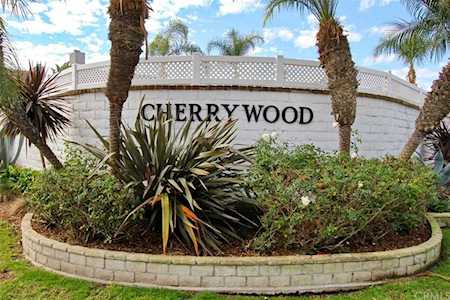 8281 N Cherrywood Circle #4 Huntington Beach, CA 92646