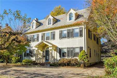 727 Prospect Avenue West Hartford, CT 06105