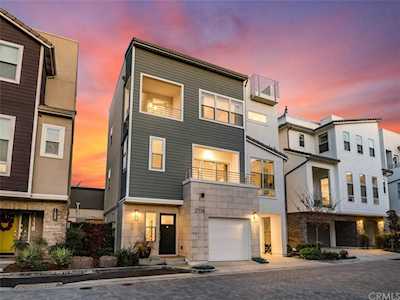 2114 Tidewater Cir Costa Mesa, CA 92627