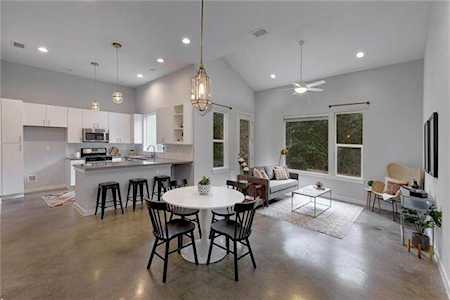 3001 Del Curto Rd #14 Austin, TX 78704