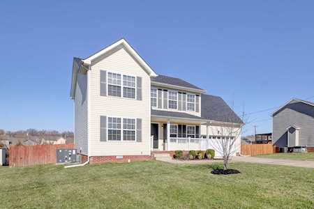 1329 Sunfield Dr Clarksville, TN 37042