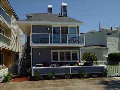 24 The Colonnade Long Beach, CA 90803