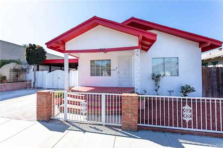 1855 Corinne Avenue Long Beach, CA 90806