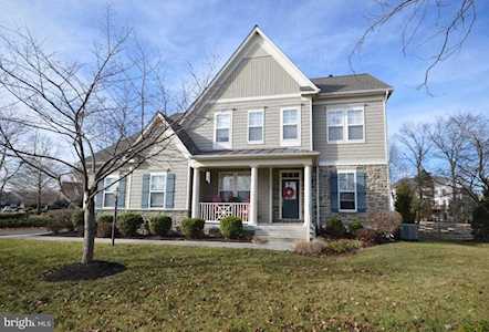 12851 Victory Lakes Loop Bristow, VA 20136