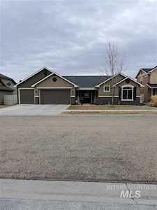 1333 Stallion Springs Way Middleton, ID 83644