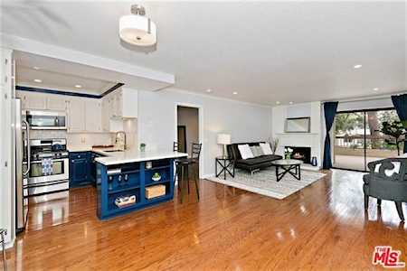 8515 Falmouth Avenue #202 Playa Del Rey, CA 90293