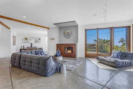 3464 Seacrest Drive Carlsbad, CA 92008