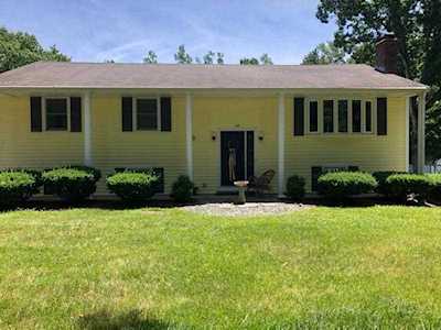 45 Harkness RD North Smithfield, RI 02896