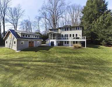 168 Nashawtuc Road Concord, MA 01742