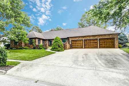 2003 Hedgewood Dr Bloomington, IL 61704