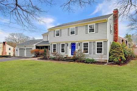 67 Governor Bradford DR Barrington, RI 02806