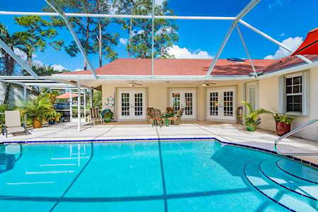 916 Meadow Avenue Wellington, FL 33414