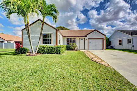 8638 Spring Valley Drive Boynton Beach, FL 33472