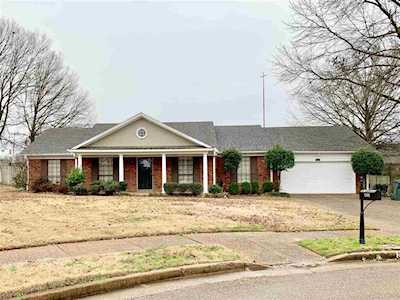 5981 S Pamela Ann Dr Bartlett, TN 38135