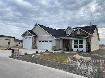7611 E Damon Lane Nampa, ID 83687