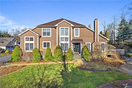 6 Caruso Place North Castle, NY 10504