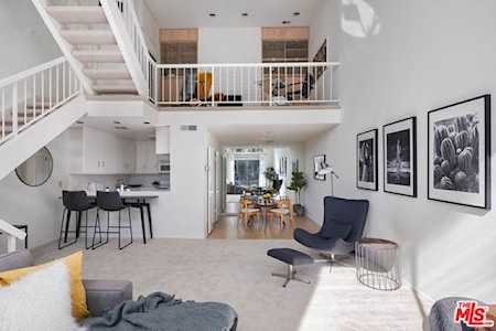11757 Mayfield Avenue Los Angeles, CA 90049
