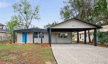 221 Pine Tree Drive Casselberry, FL 32707