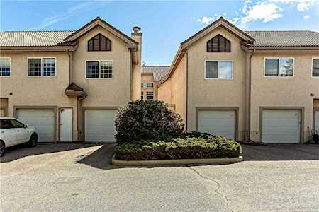 103 Patterson View SW Calgary, AB T3H 3J9