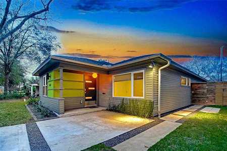 1647 Viking Dr Houston, TX 77018