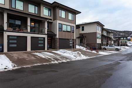 12798 Lake Hill Drive Lake Country, BC V4V2W5
