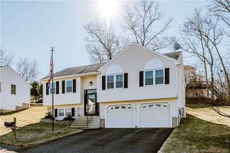 233 Kendall Circle Waterbury, CT 06708