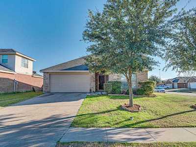 200 Longhorn Drive Waxahachie, TX 75165
