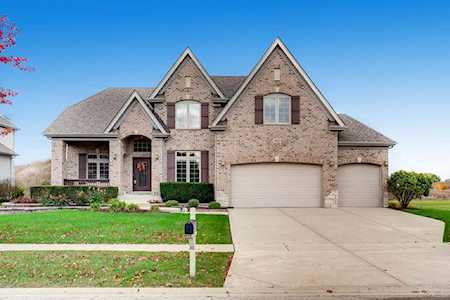 363 Andover Dr Oswego, IL 60543