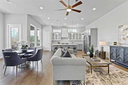 1106 Manderly Court Dallas, TX 75204