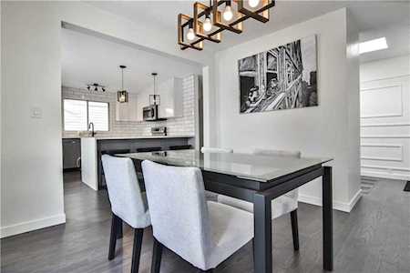 812 Canterbury Drive SW Calgary, AB T2W 2A1