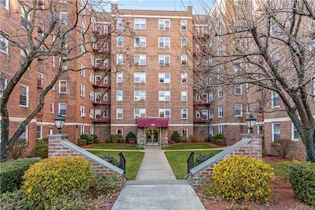 485 Bronx River Rd #B54 Yonkers, NY 10704