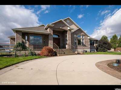 2083 W Marmac S Cir Bluffdale, UT 84065