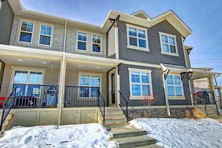 32 Horseshoe Cres Crescent #1902 Cochrane, AB T4C 2P4