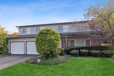 515 W Brittany Dr Arlington Heights, IL 60004