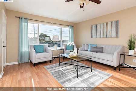 25714 Spring Drive Hayward, CA 94542