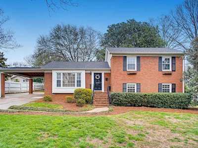 3609 Garden Club Ln Charlotte, NC 28210