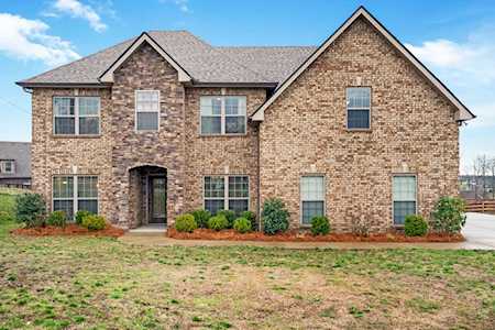 1009 Cascadeway Dr Murfreesboro, TN 37129