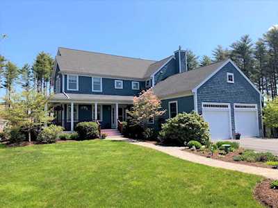 7 Red Pine Lane Wareham, MA 02571