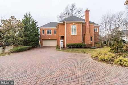 4817 26th St N Arlington, VA 22207