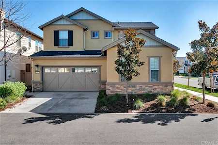 127 Carrotwood Irvine, CA 92618