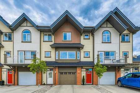 2405 Wentworth Villa(s) SW Calgary, AB T3H 0K8