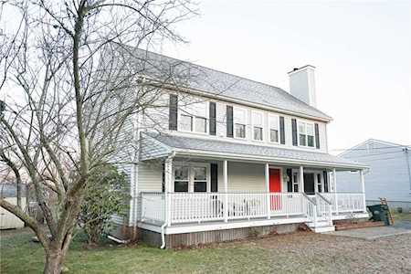 32 Lock LANE Portsmouth, RI 02871